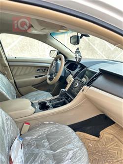 Ford Taurus